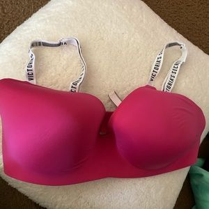 Victoria secret bra pink
